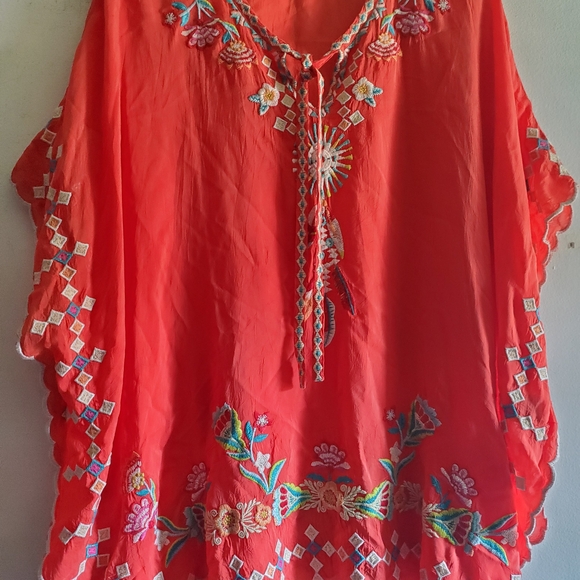 Johnny Was Coral Embroidered Dakota Poncho Style Size XL. - Picture 6 of 10